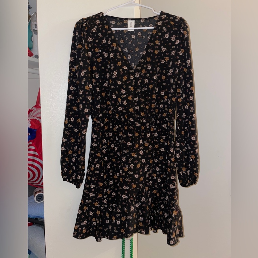 Abound flower dress - Picture 6 of 6
